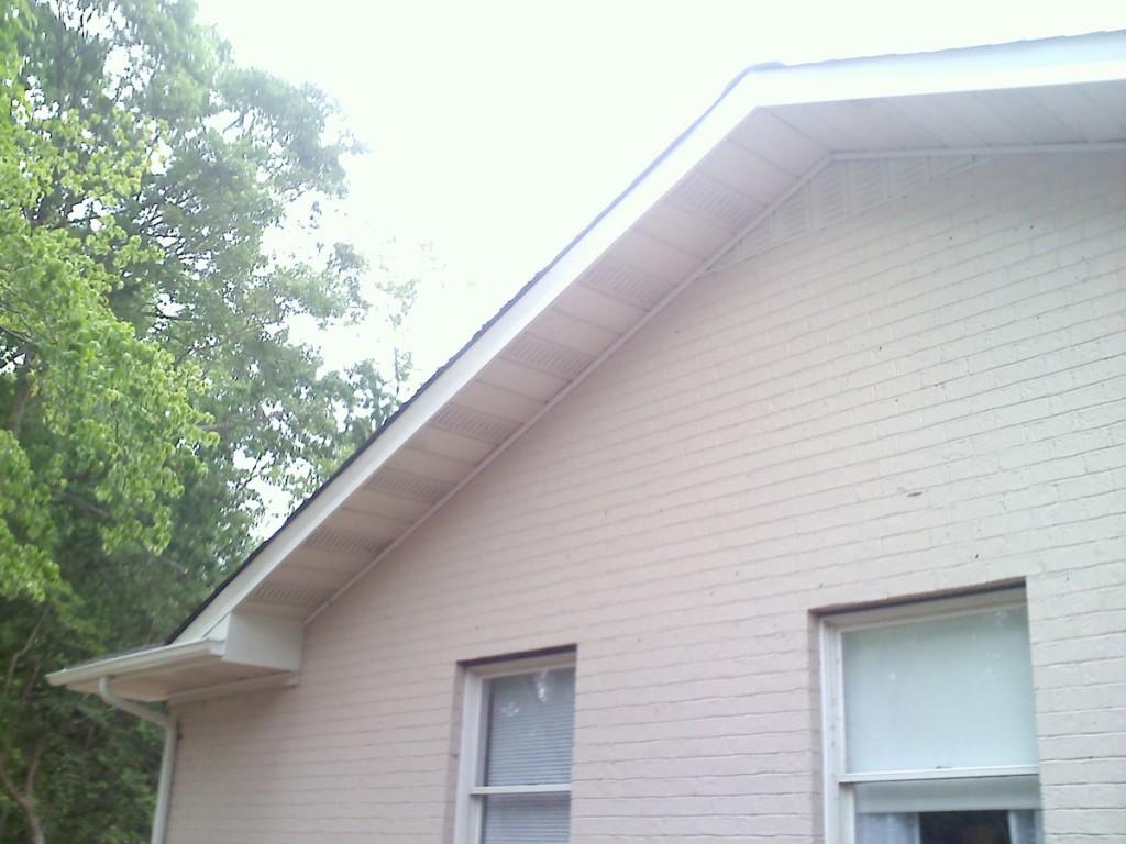 Expert New Fascia & Metal Trim installers in Virginia Beach, Norfolk & Chesapeake.